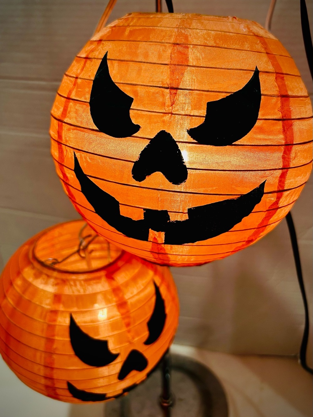 Vintage Hanging Halloween Lighted Fabric Pumpkin Jack-o'-lanterns 7x7 - Picture 3 of 9